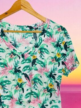 LOFT Tropical Floral Palm Print V Neck Lightweight Cotton Short Sleeve T shirt M